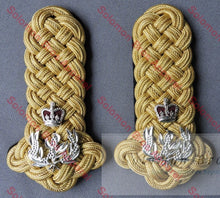 Load image into Gallery viewer, Governor General Plaited Shoulder Board Insignia
