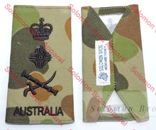 Load image into Gallery viewer, Insignia, General, Army - Solomon Brothers Apparel
