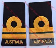 Load image into Gallery viewer, Insignia Lieutenant Weapons Electrical Engineer Ran Shoulder
