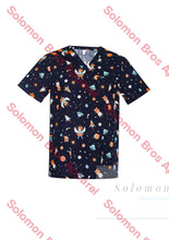 Load image into Gallery viewer, Mens Printed Scrub Top - Solomon Brothers Apparel
