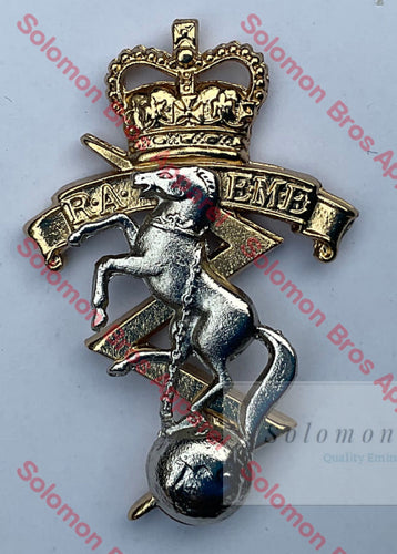 Royal Australian Electrical And Mechanical Engineers Badge Cap Medals