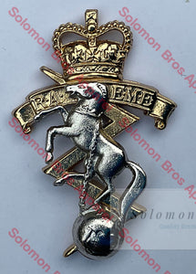 Royal Australian Electrical And Mechanical Engineers Badge Cap Medals
