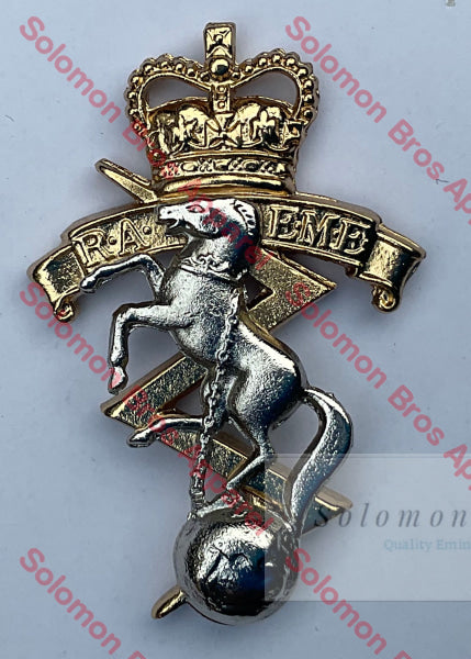 Royal Australian Electrical And Mechanical Engineers Badge Cap Medals