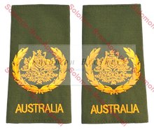 Load image into Gallery viewer, Insignia, Reg Sergeant Major, Army - Solomon Brothers Apparel
